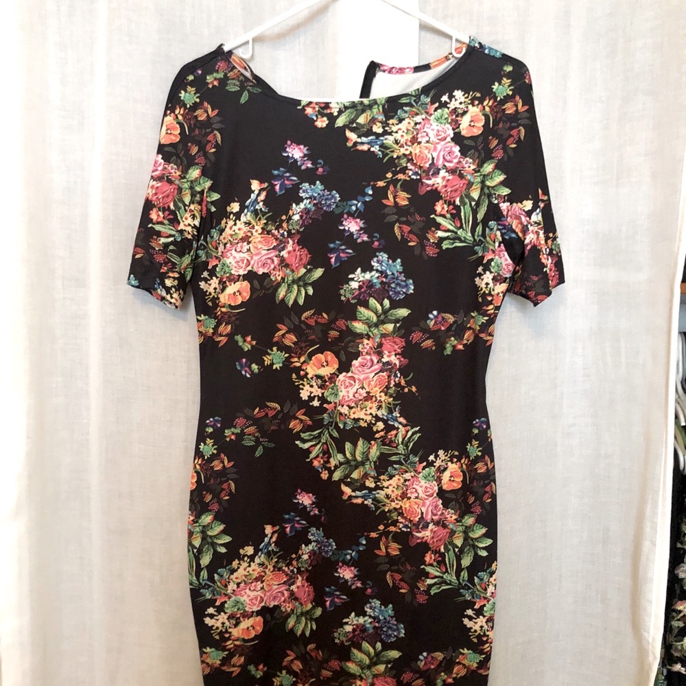 Floral print tshirt dress